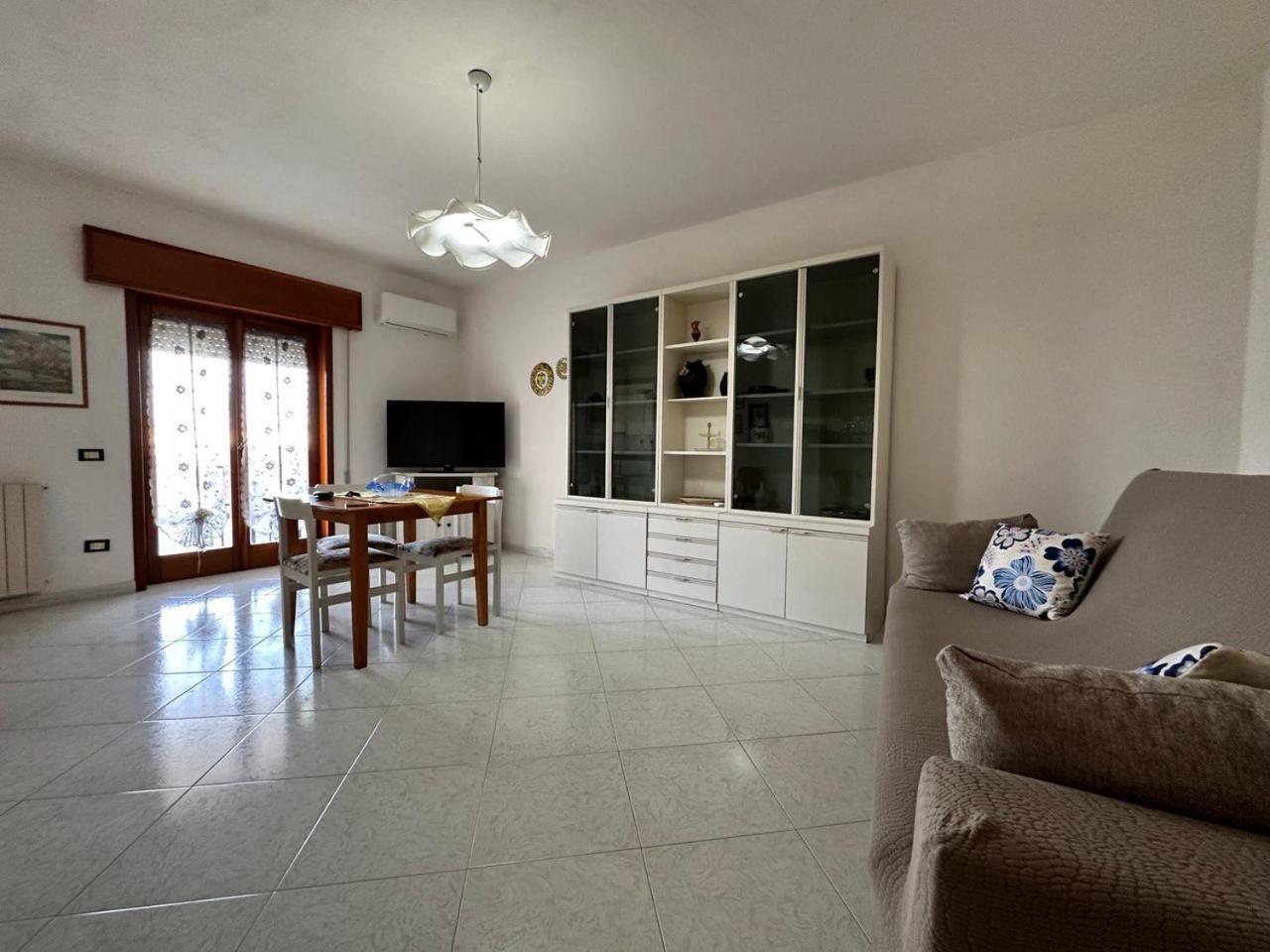 Apartment Affitti Brevi- Lorenzo - *